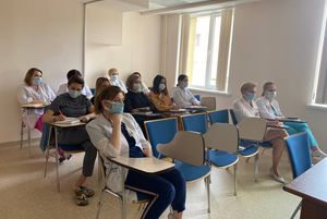 В Когалымской больнице прошёл онлайн-семинар по эпидемиологии, диагностике и профилактике оспы обезьян