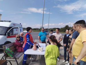 Мастер-класс на городском пляже по оказанию первой помощи утопающему