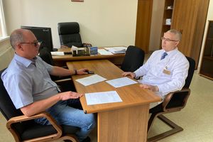 Когалымскую больницу посетил главный внештатный травматолог-ортопед Депздрава Югры Гарайс Дмитрий Александрович