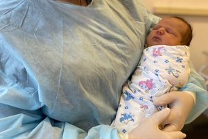 Как зарегистрировать рождение в электронном виде