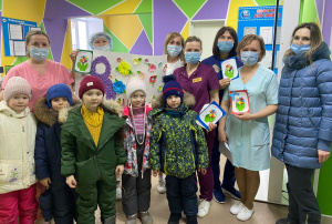 Поздравление с 8 марта от детского сада «Золушка»