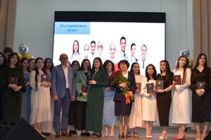 Первым выпускникам курса «Сестринское дело» вручили дипломы